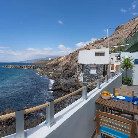 Frontline: 2 Bedrooms, Incredible Views With Large Terrace Holiday home Santa Cruz de Tenerife
